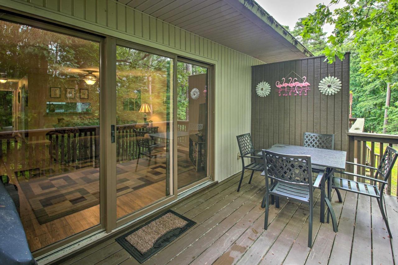 Hot Springs Village Retreat With Deck 3 Mi To Golf! Bagian luar foto
