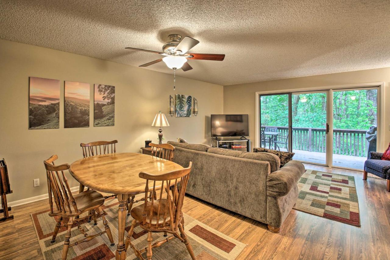 Hot Springs Village Retreat With Deck 3 Mi To Golf! Bagian luar foto