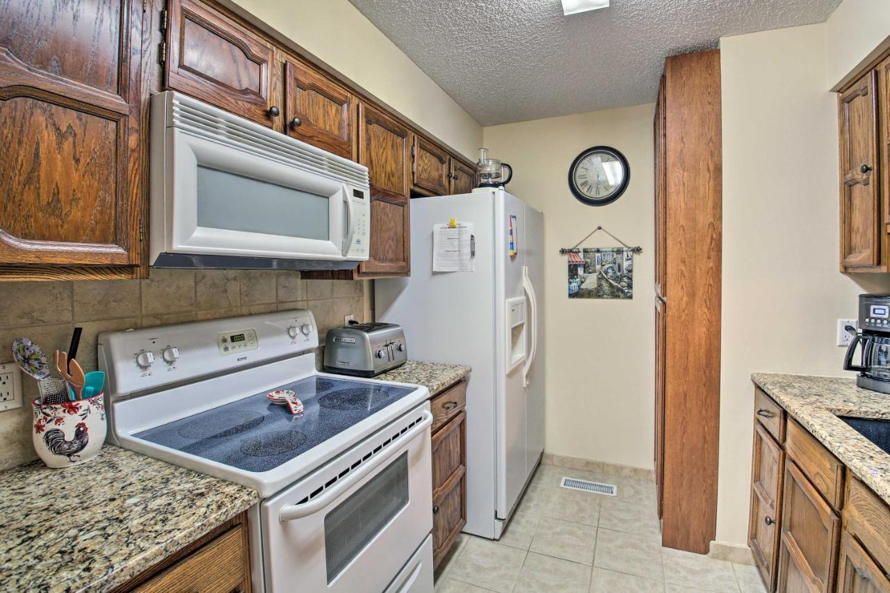 Hot Springs Village Retreat With Deck 3 Mi To Golf! Bagian luar foto