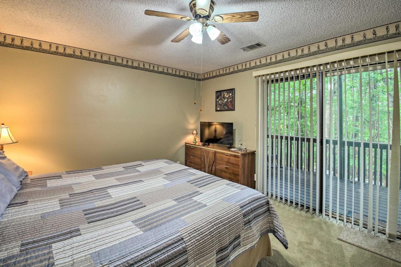 Hot Springs Village Retreat With Deck 3 Mi To Golf! Bagian luar foto