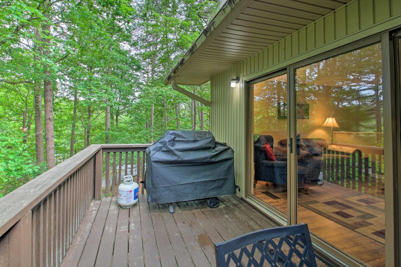 Hot Springs Village Retreat With Deck 3 Mi To Golf! Bagian luar foto