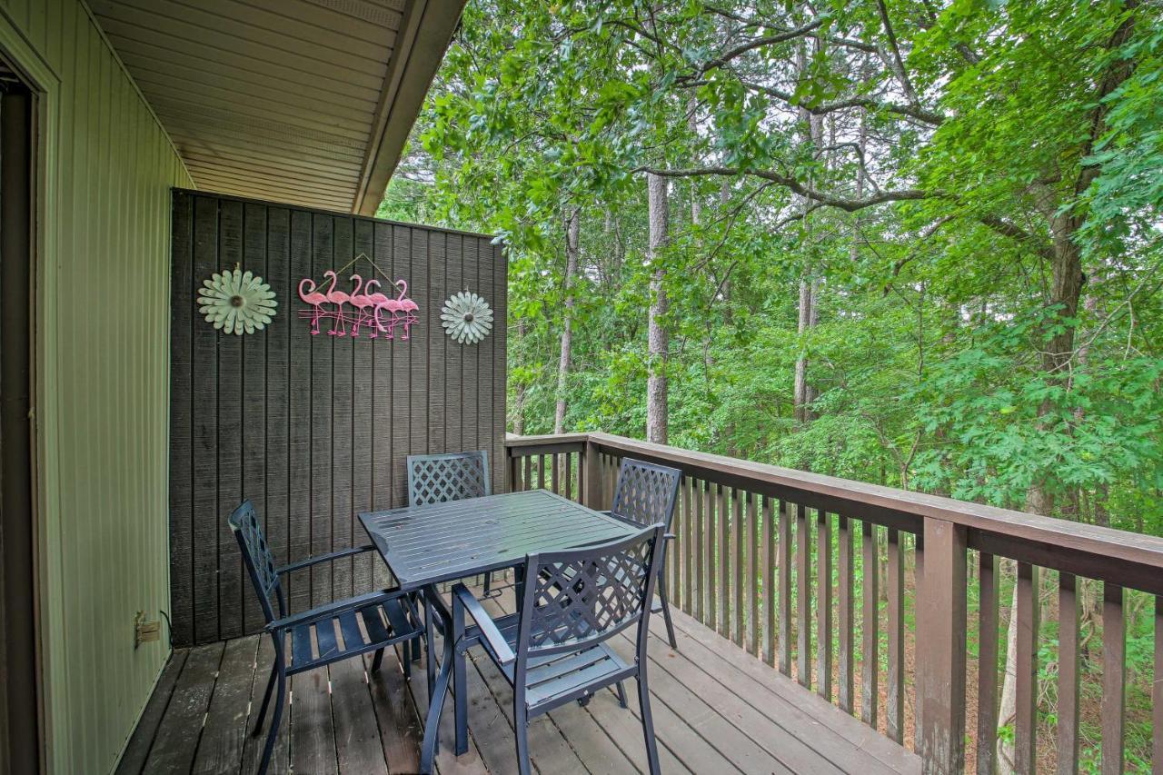 Hot Springs Village Retreat With Deck 3 Mi To Golf! Bagian luar foto