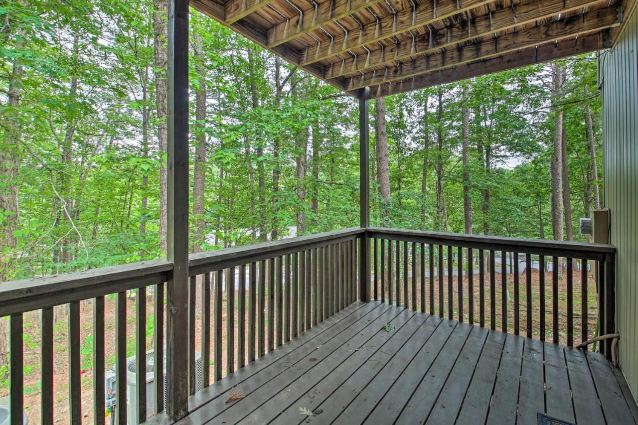 Hot Springs Village Retreat With Deck 3 Mi To Golf! Bagian luar foto